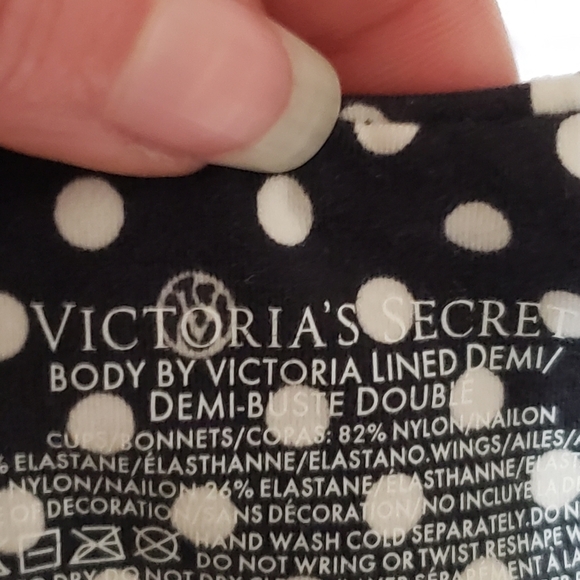 Victoria's Secret size 32C - Picture 6 of 7